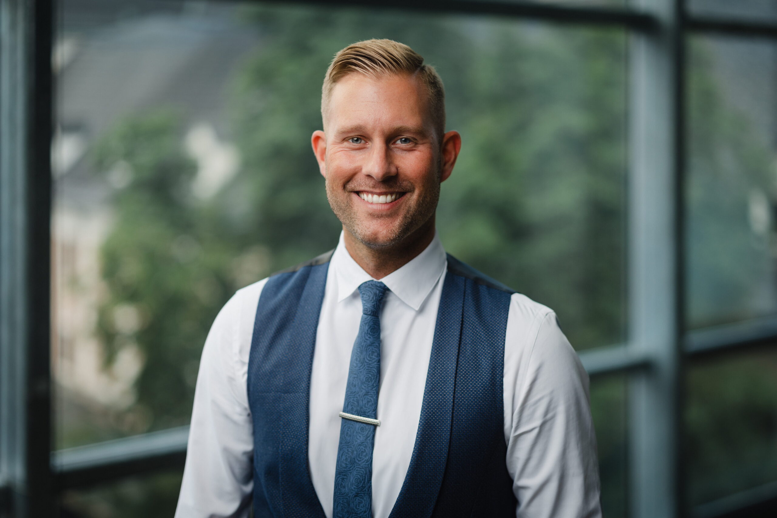 Portrait Anwalt Rechberger ohne Sakko